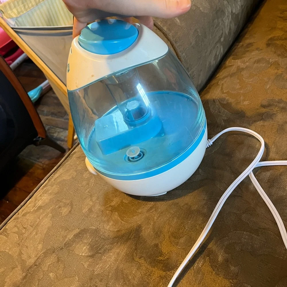 Humidifier - Picture 1 of 6
